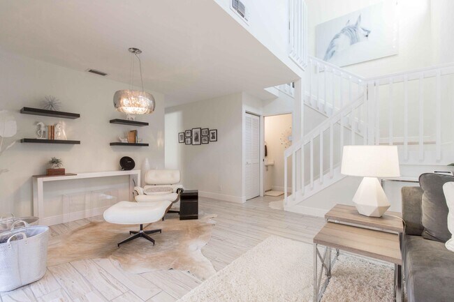 Building Photo - 13283 Bedford Mews Ct