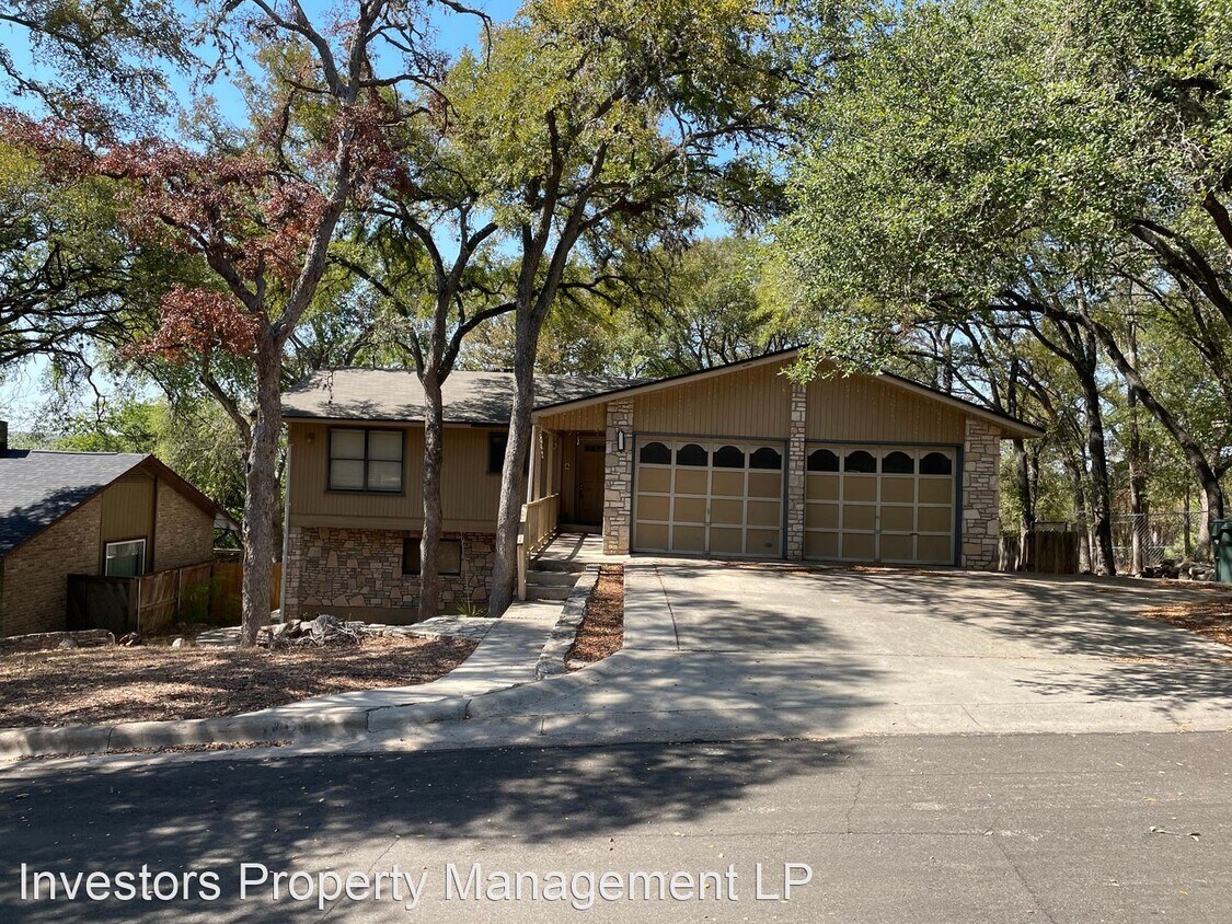 Primary Photo - 4 br, 2.5 bath House - 612 Larue