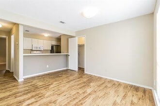 Building Photo - 5201 Evans Ave