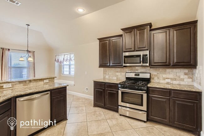 Foto del edificio - 221 Eagle Ridge Rd, Forney, TX, 75126