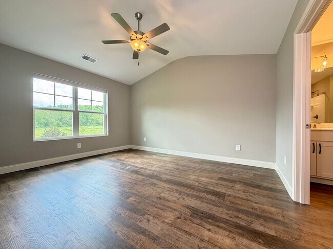 Foto del edificio - 728 Snowflower Cir