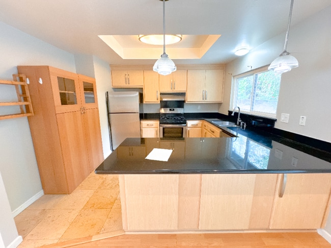 Building Photo - 3322 Glendora Dr