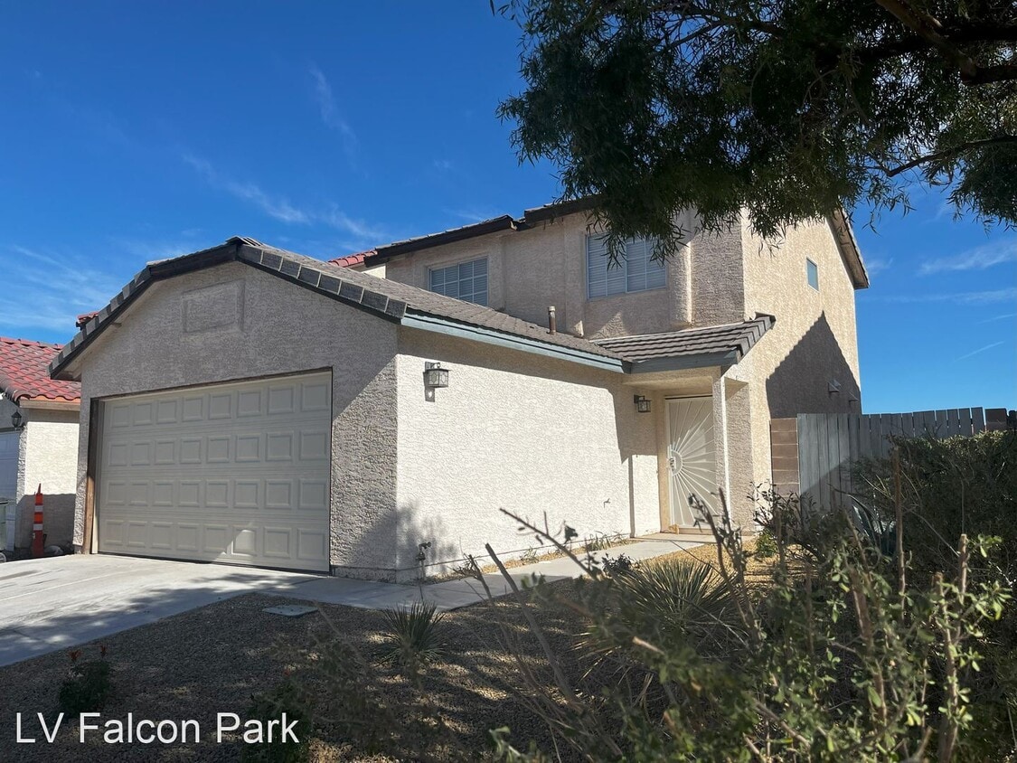 Foto principal - 3 br, 3 bath House - 916 Scarlet Ridge Dr