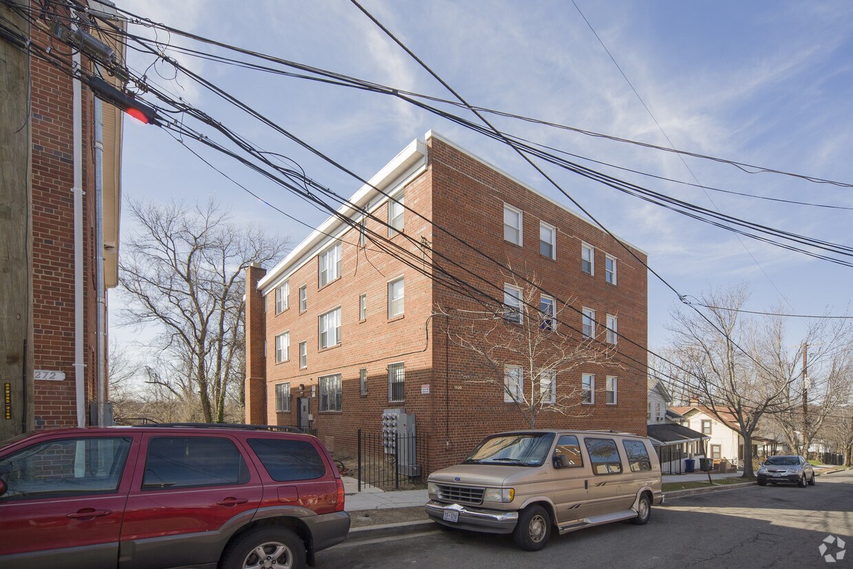 Primary Photo - 300 56th St NE