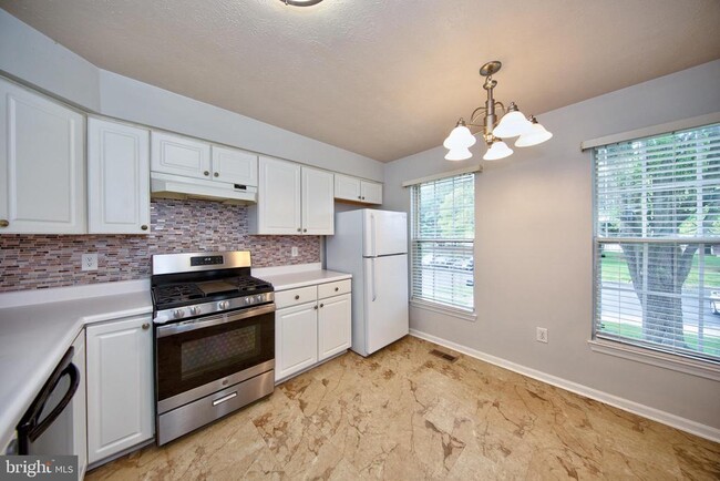 Foto del edificio - 310 Cinnabar Ln