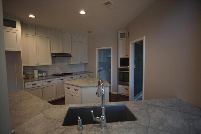 Foto del edificio - 10322 Shipmans Landing Dr