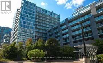 Building Photo - 565 Wilson Ave