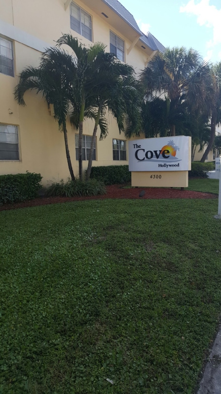 Building Photo - 4300 Sheridan St