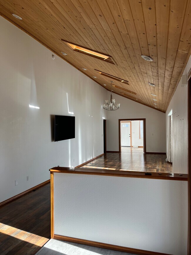 Foto del edificio - 6808 Lowell Blvd