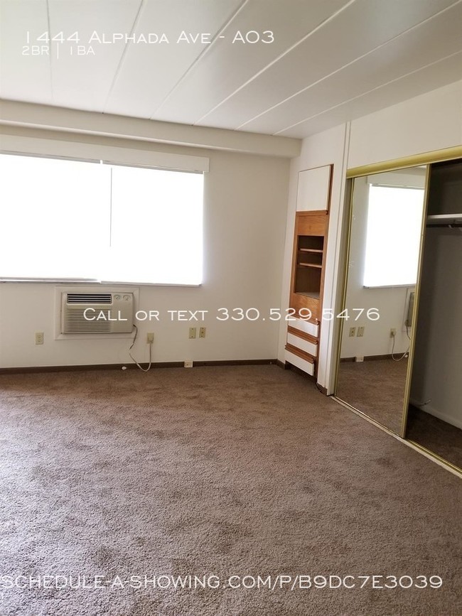 Building Photo - 1444 Alphada Ave