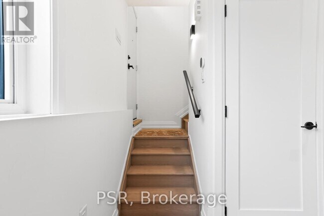 Photo du bâtiment - 218 Aileen Ave