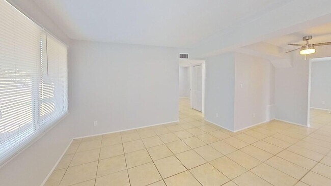 Foto del edificio - 3-bedroom 1-bath in Largo/Seminole area