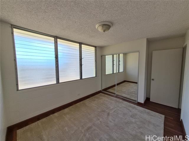 Building Photo - 409 Iolani Ave