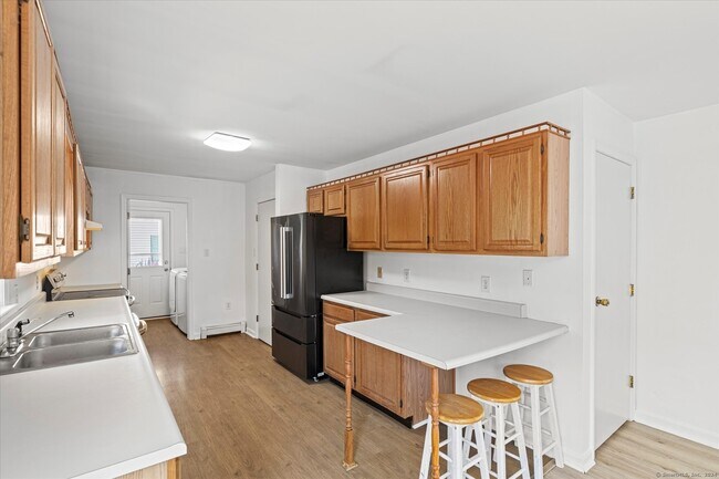 Building Photo - 146 Mirra Dr