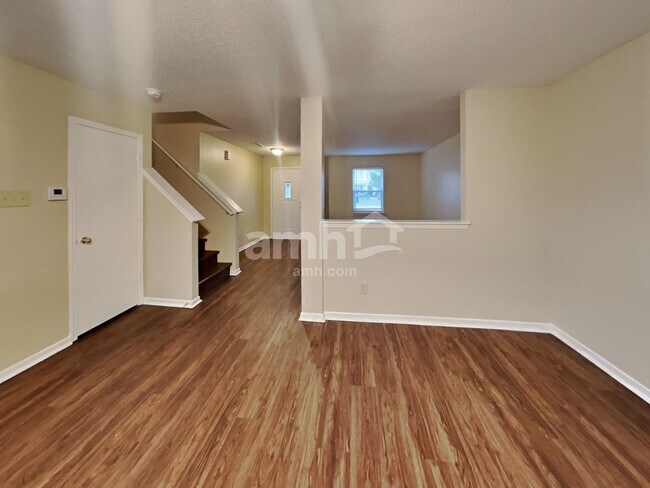 Building Photo - 6324 Alonzo Dr