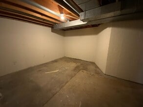 Building Photo - 475 Foxfire Dr