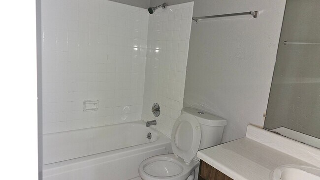Foto del edificio - 1/1 Lyme Bay Condo