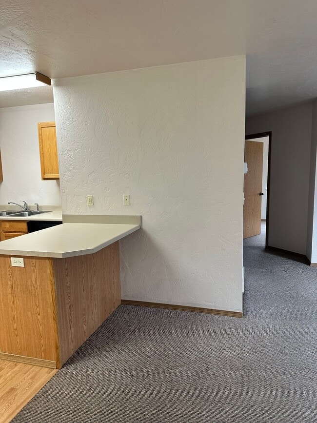 Building Photo - 37 Appleway Dr