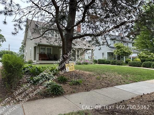 Foto del edificio - 3848 Dudley St
