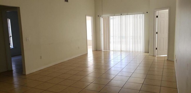 Building Photo - 17520 Silver Creek Ct.