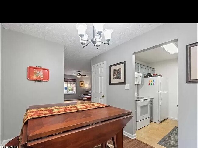 Building Photo - 4203 Iona Way