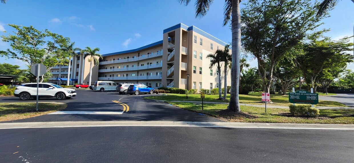 Photo - 14831 Park Lake Dr (Fort Myers, FL)