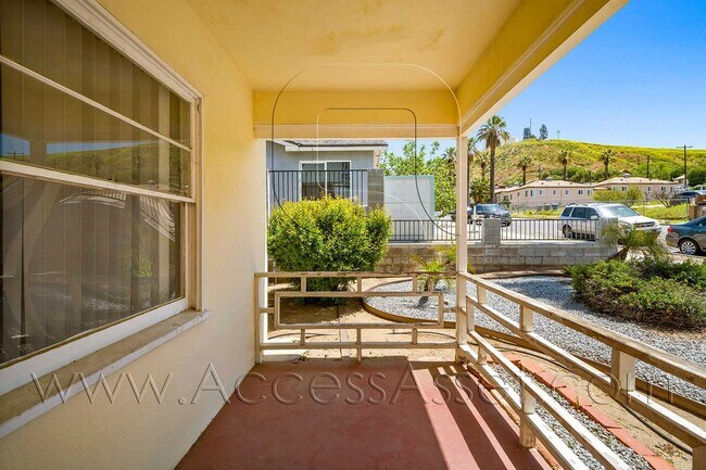 Foto del edificio - Charming 1 Bedroom Home Near Downtown Lake Elsinore