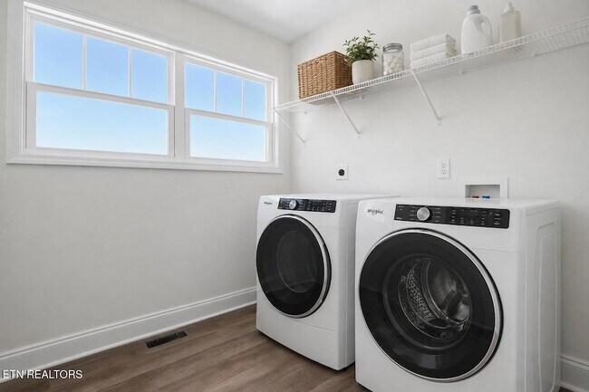 Building Photo - 7304 Bonnie Marie Wy