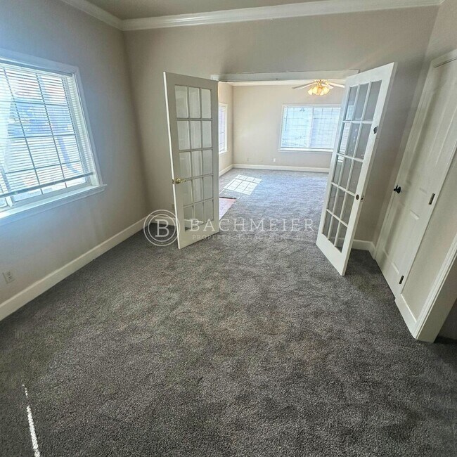 Foto del edificio - 9th St Duplex