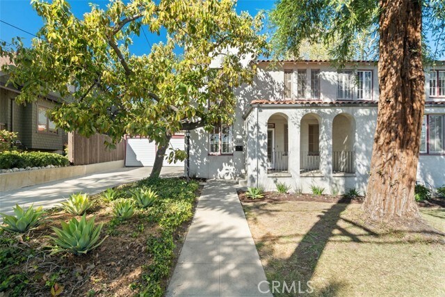 Foto principal - 221 E Grand View Ave
