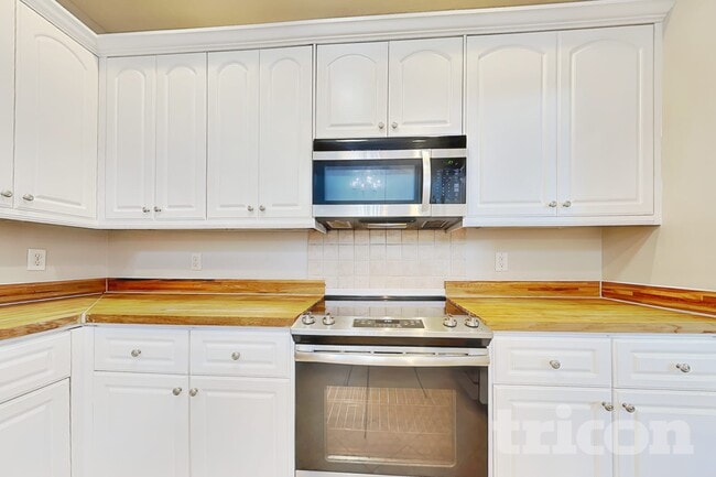 Building Photo - 4606 Logans Way