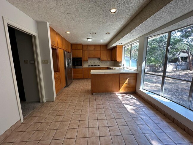 Building Photo - 2314 Farnswood Cir