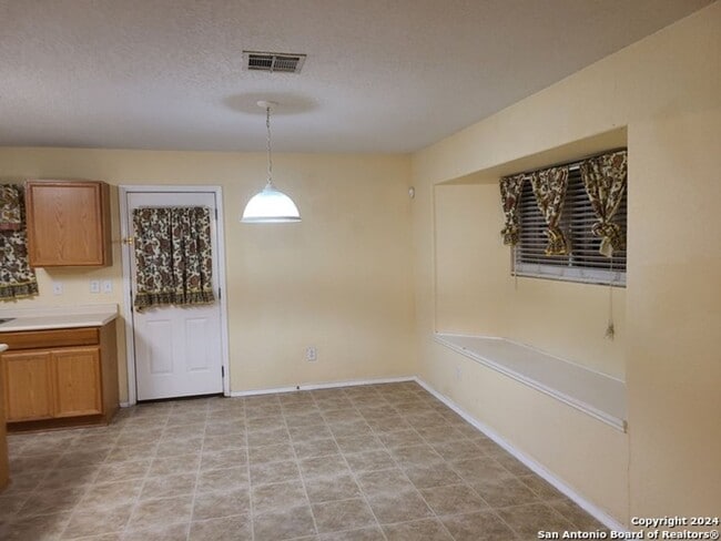 Building Photo - 8911 Laguna Rio