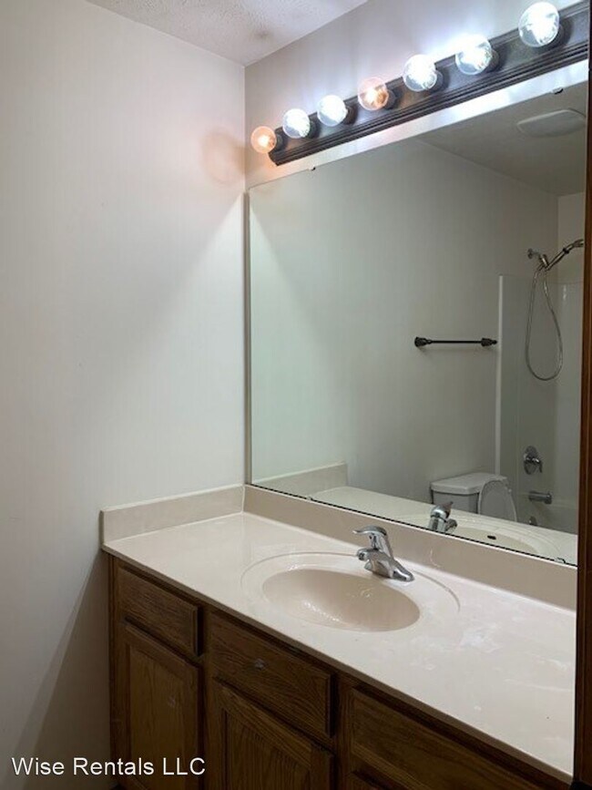 Foto del edificio - 3 br, 2 bath House - 1074 S Blackwood