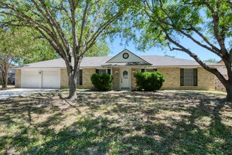Building Photo - 112 Suncliff Dr