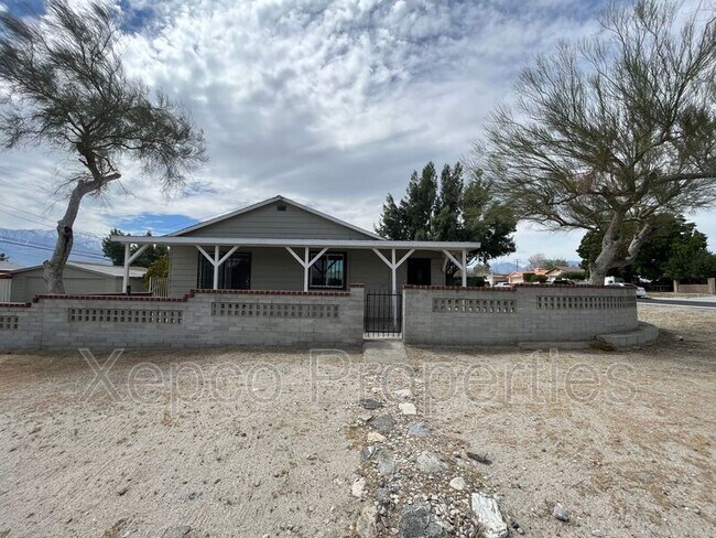 Foto del edificio - 66239 Desert View Ave