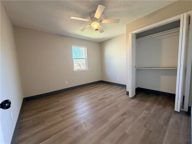 Building Photo - 501 David St