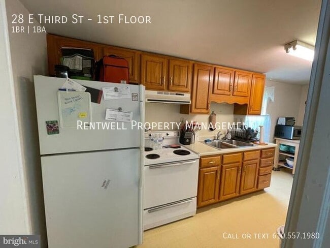 Foto del edificio - 28 E 3rd St