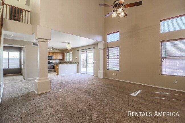 Foto del edificio - 6683 W Shannon St