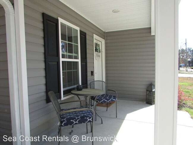 Building Photo - 2 br, 2 bath House - 1005 Fillmore Road