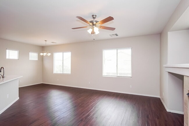 Building Photo - 6460 Hamilton Grove Ave