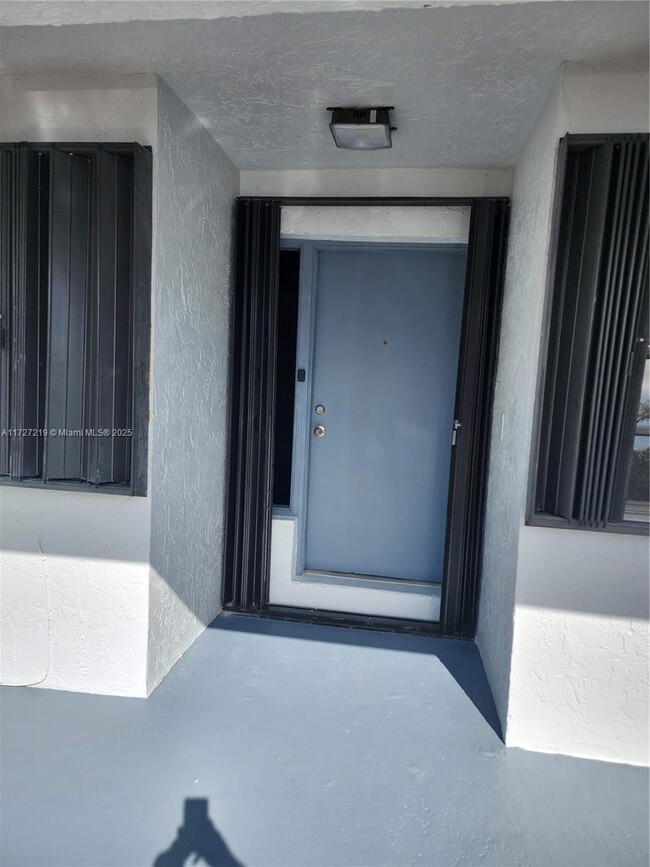 Foto del edificio - 10205 SW 175th St