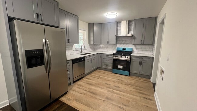 Building Photo - 2800 Long Way