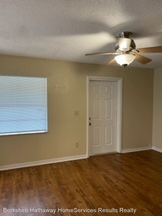 Building Photo - 2 br, 1 bath House - 700 Michigan Ct #4