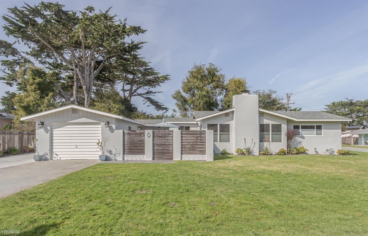 Foto principal - 3 br, 1 bath House - 3881 Pacific Gem