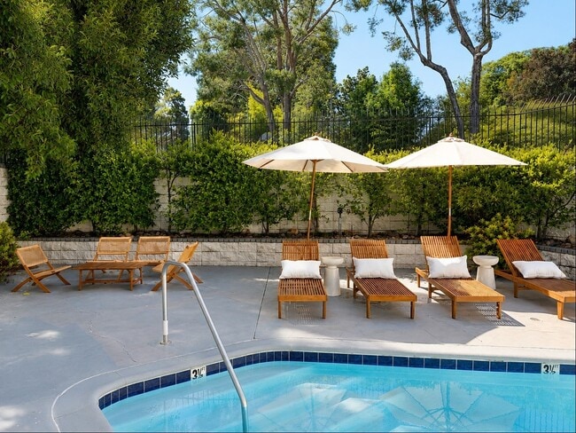 Building Photo - The Highland at Sherman Oaks