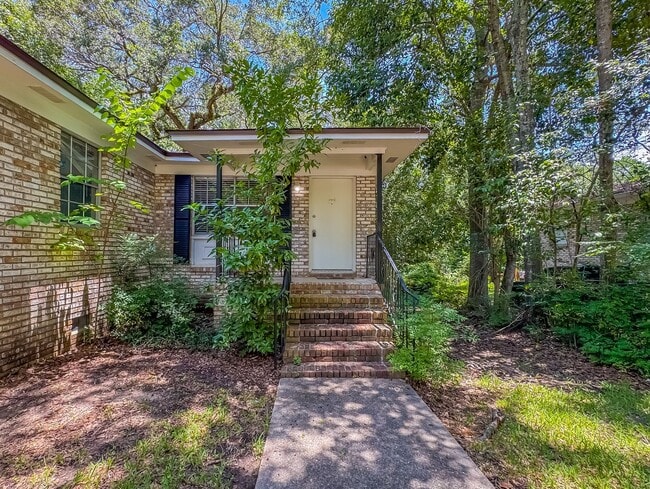 Building Photo - 1726 Hartsfield Rd
