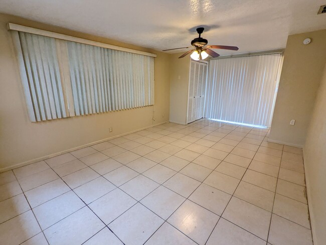 Building Photo - REDUCED!!!  3 bedroom, 2 FULL bathroom, 1320sq ft home with LVP flooring, spacious kitchen a LARG...