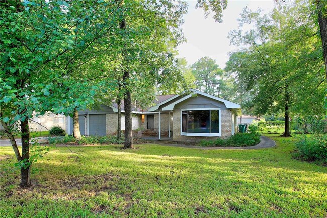 Building Photo - 1115 St Andrews Rd