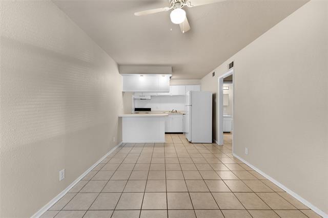 Foto del edificio - 817 S Elm St